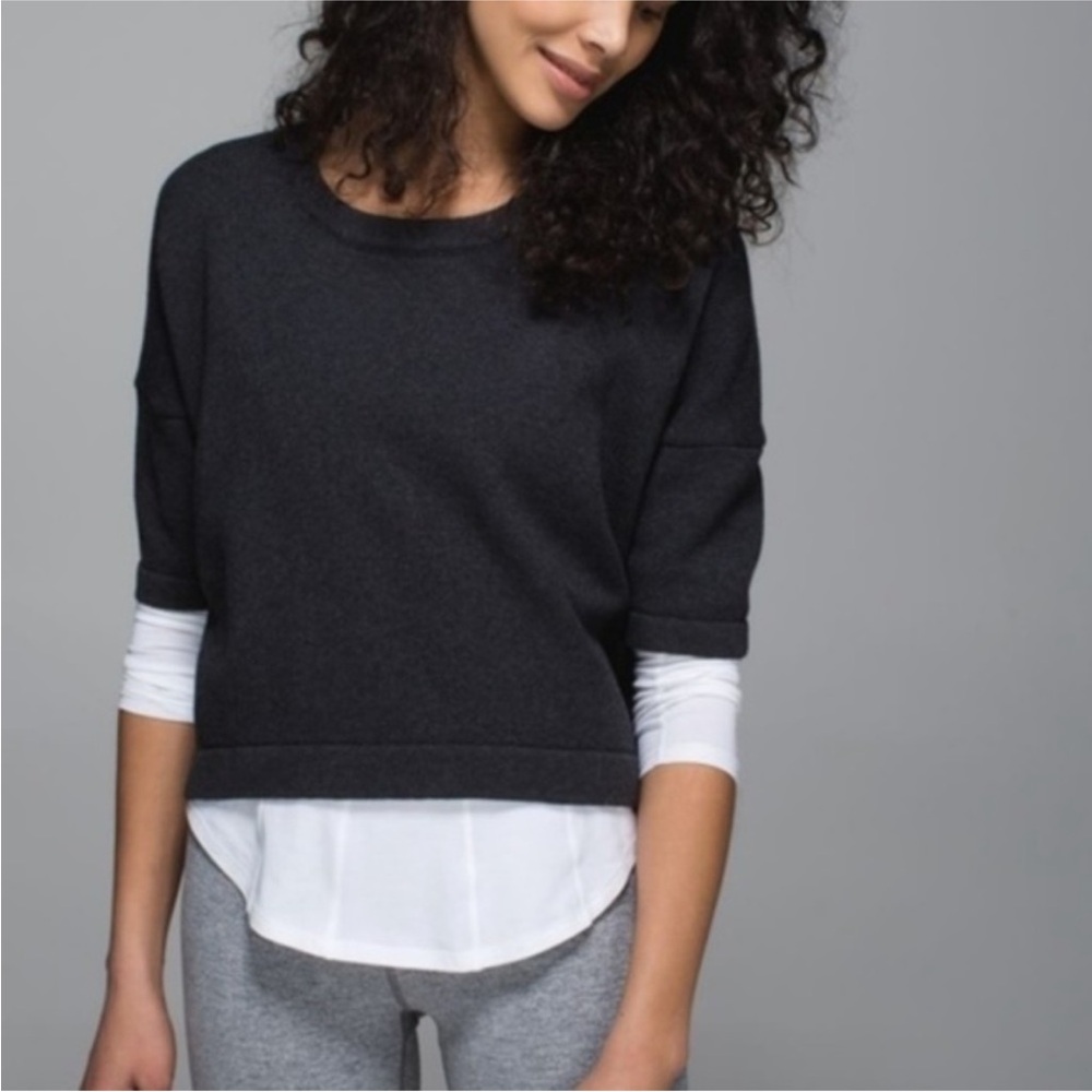 Lululemon Bhakti Reality Short Sleeve Crop sweater Dark Gray 8-10